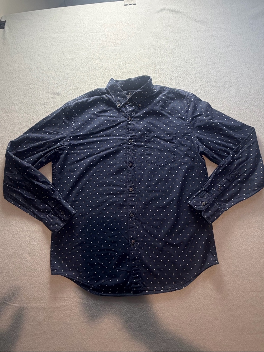 American Eagle Men’s Classic Fit Navy Print Button Down Shirt M